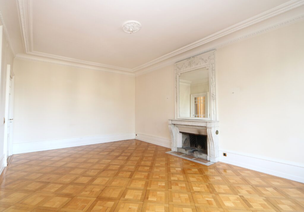 Appartement de 8 pièces dans le quartier des Tranchées