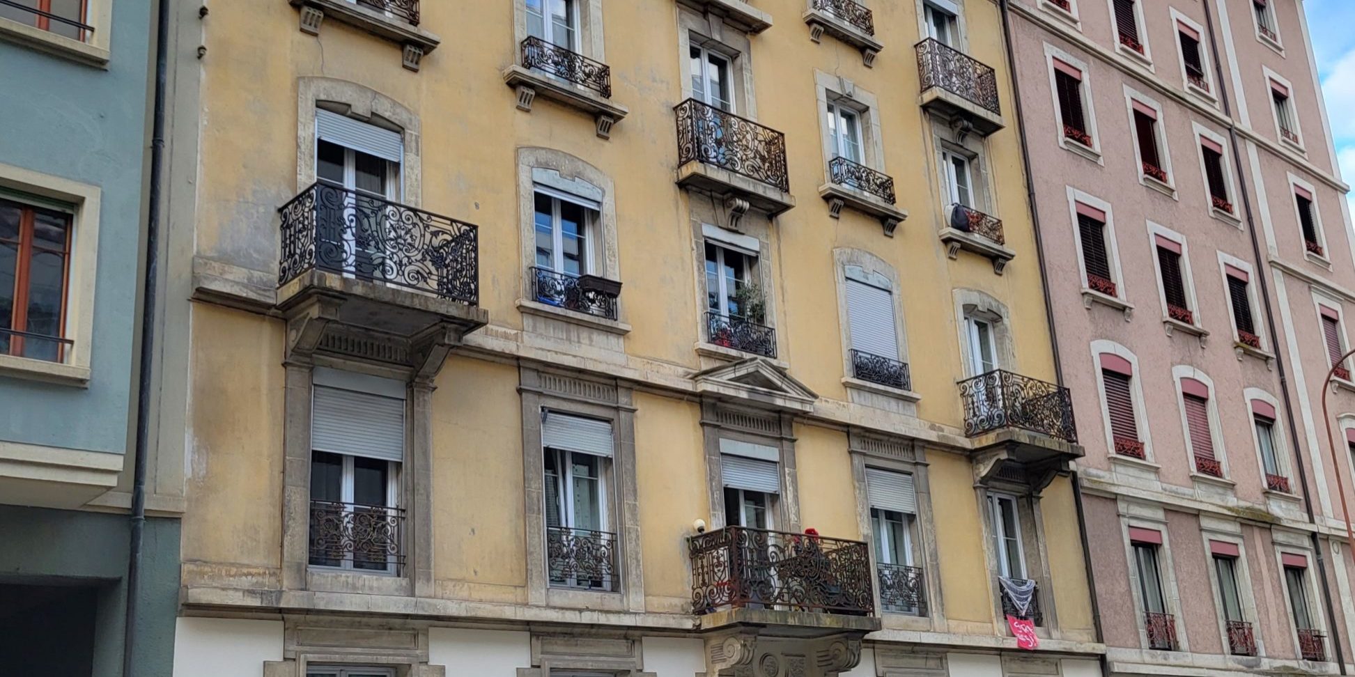 Immeuble_Rue-des-Bains-17_annonce